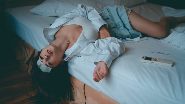 Cycle menstruel et sommeil : comment synchroniser vos nuits